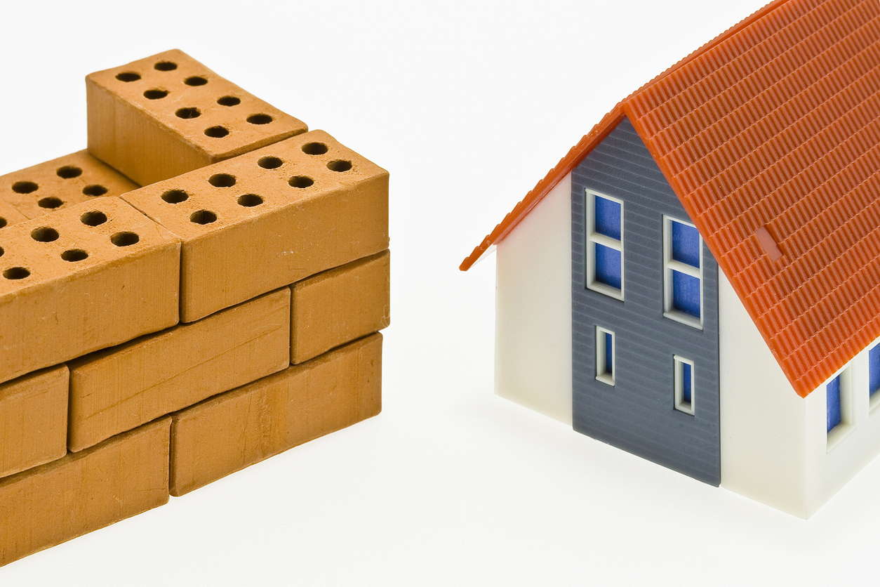 ¿Comprar obra nueva o segunda mano en España? Descúbrelo