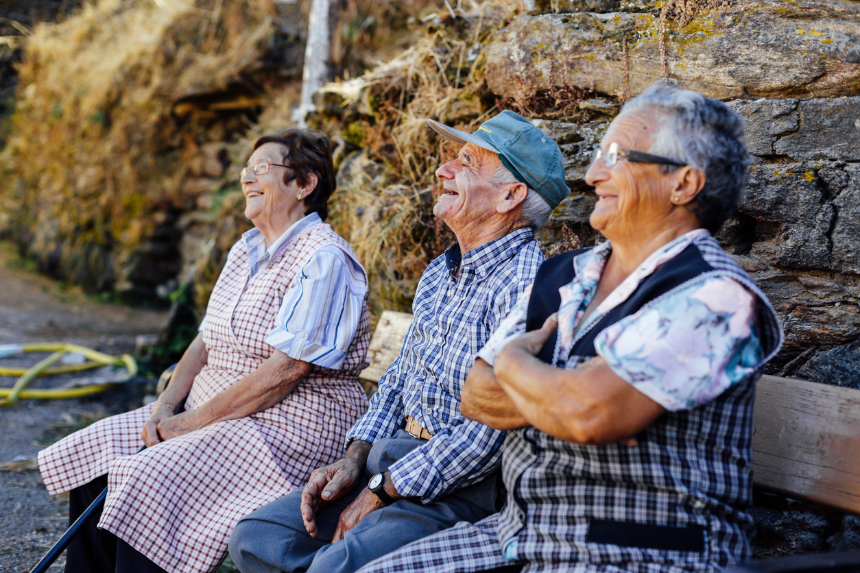 How Retirees in Spain Can Quickly Make New Contacts