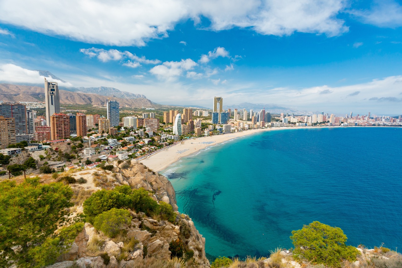 Find the Best Real Estate Agent in Benidorm | 2025 Comparison