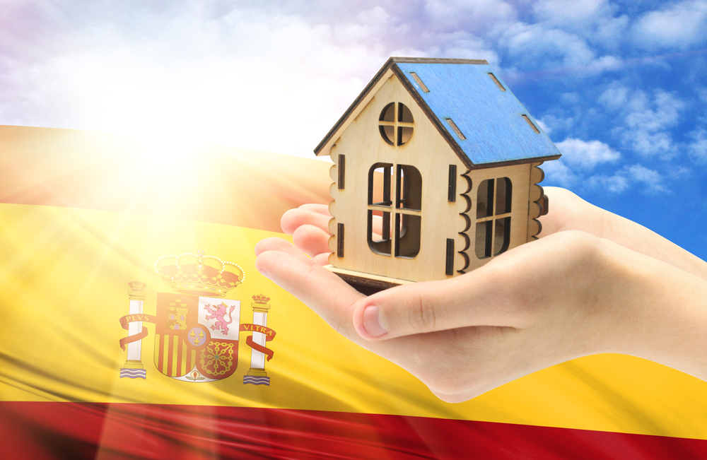 Buying a House in Spain: Experiences, Tips & FAQs