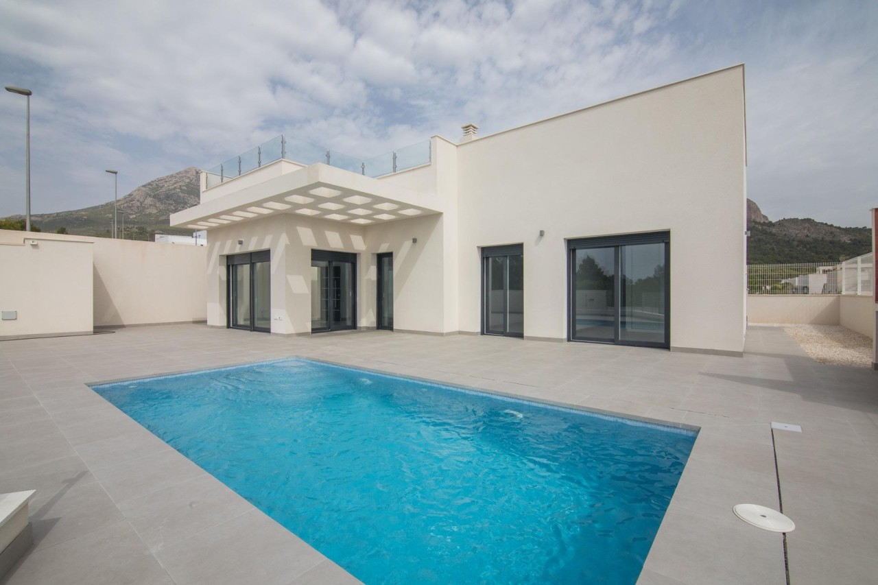ELIA VILLA: Villa de obra nueva en Polop, Costa Blanca