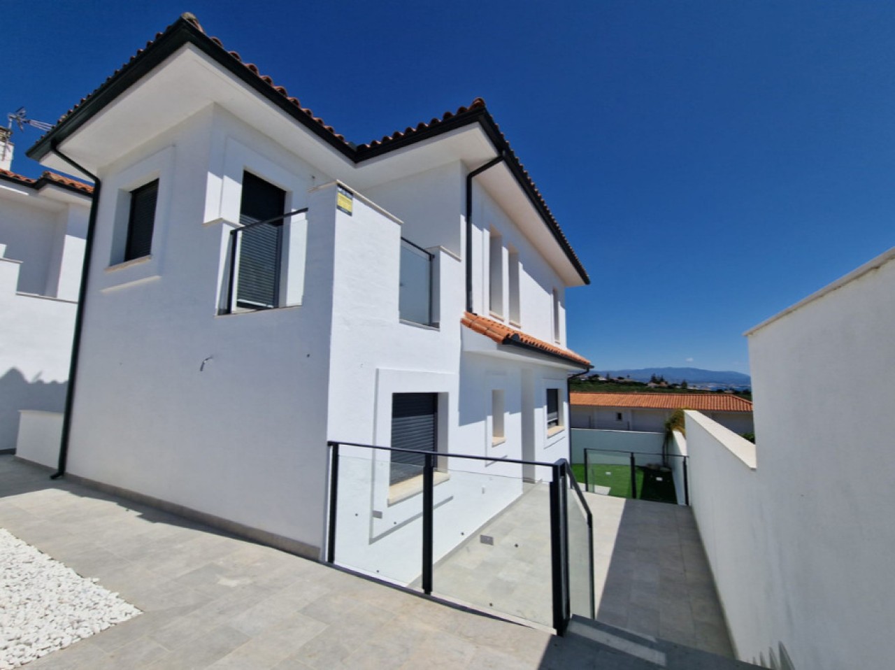Aldea Hills: Casas adosadas nuevas en venta en Manilva cerca del mar