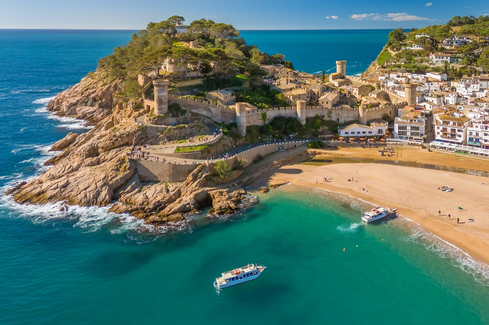 Costa Brava vs Costa Blanca: A Comprehensive Comparison
