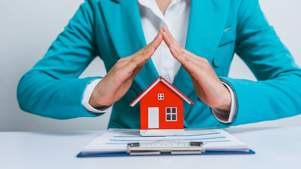 Buying Property in Portugal as a Foreigner: Rules & Risks