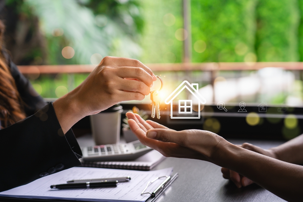 Renting Out Property in Spain: Rules, Permits & Returns