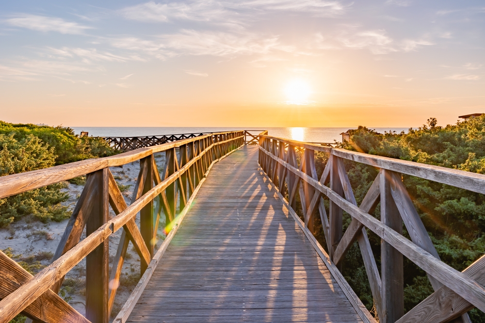 Enjoy the Sun in Spain: Health Benefits & Happiness