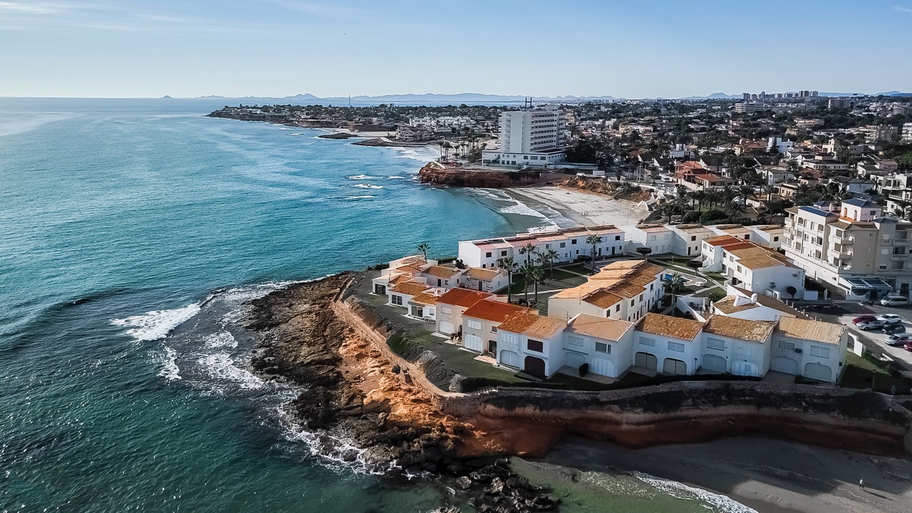 The 7 most popular areas of Orihuela Costa to buy a house