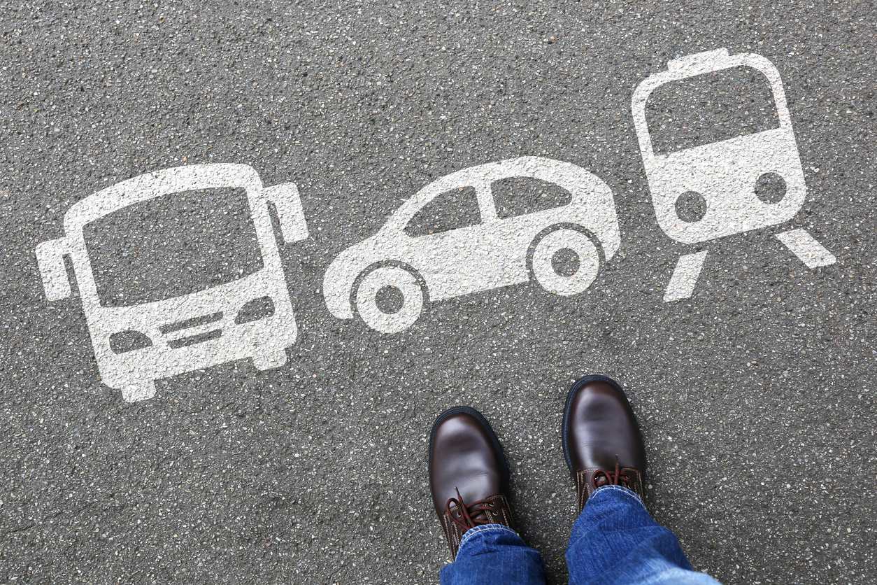 Car vs Public Transport in Spain: Best Option for Retirees