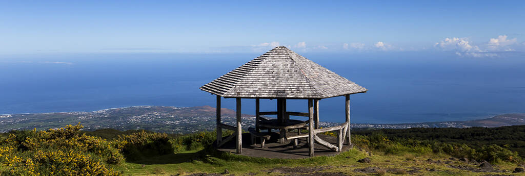 EVERYTHING YOU NEED TO KNOW ABOUT LA REUNION