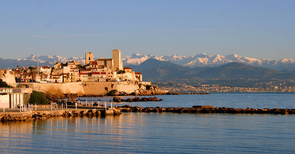 Vacation rentals in Alpes-Maritimes for rent